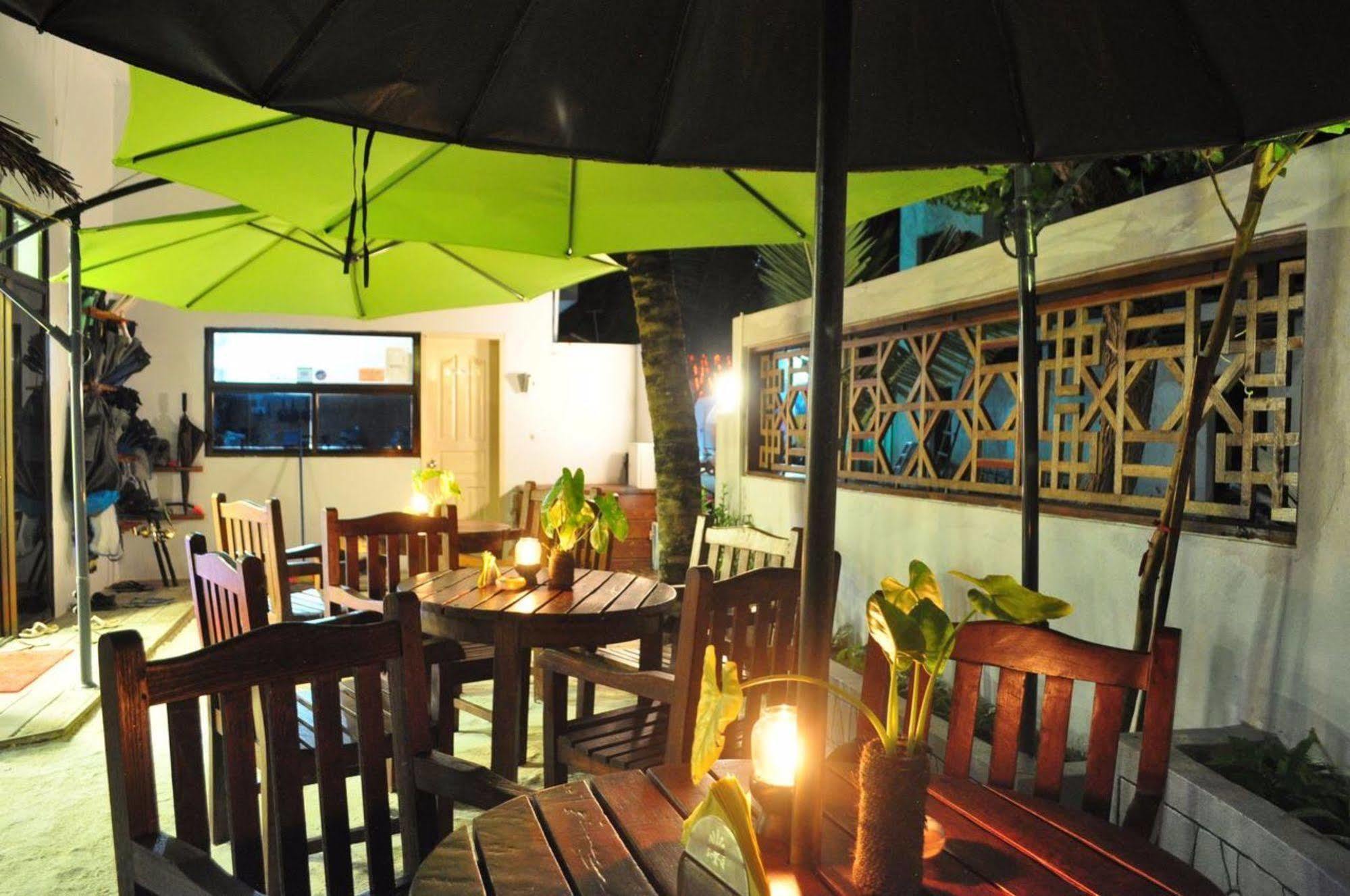 Summer Villa Guest House Maafushi Exterior foto